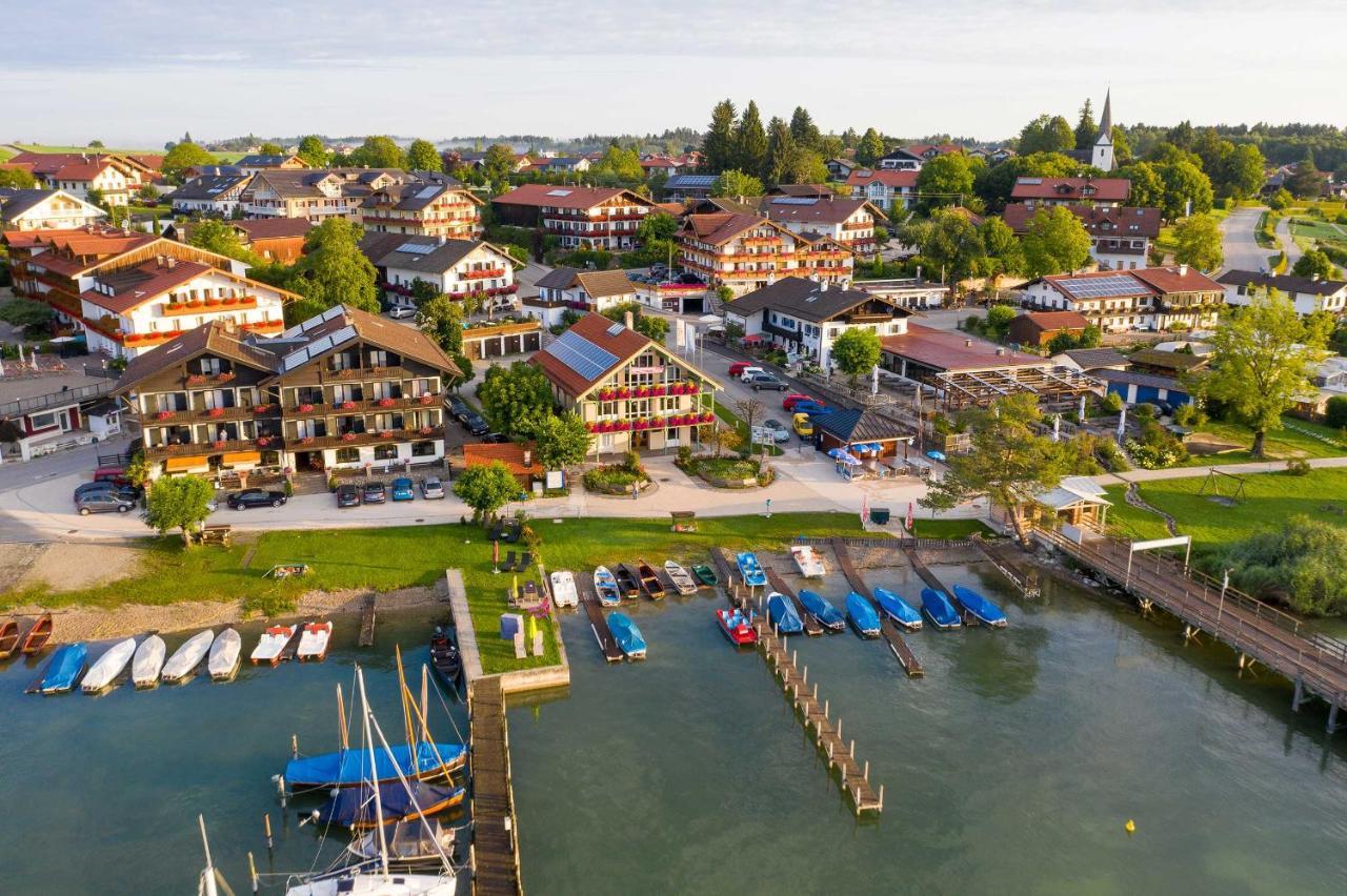 Gaestehaus Gruenaeugl Am See Gstadt am Chiemsee Bagian luar foto